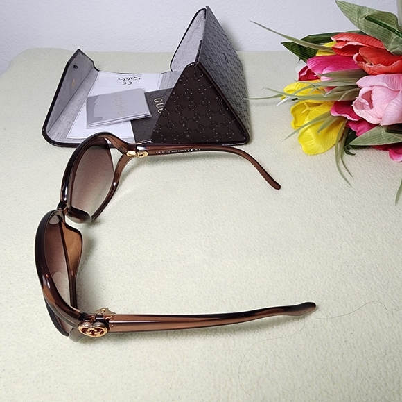 🔹️FINAL SALE🔹️ Authentic Gucci Sunglasses - Picture 4 of 6